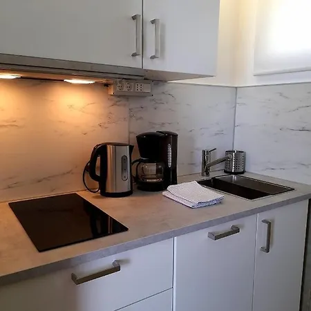 In With Sea View, Balcony, Air Conditioning, Wifi 5088-1 Apartment