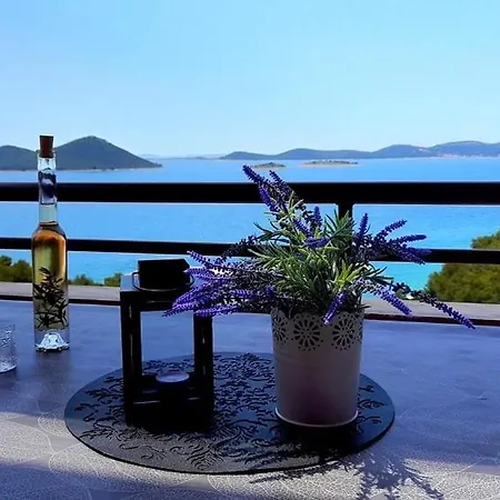 Apartment In With Sea View, Balcony, Air Conditioning, Wifi 5088-1 *