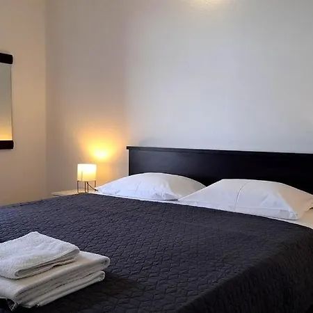 Apartment In With Sea View, Balcony, Air Conditioning, Wifi 5088-1 Drage