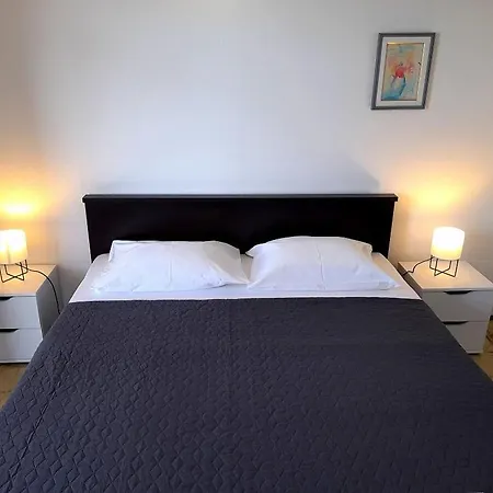 In With Sea View, Balcony, Air Conditioning, Wifi 5088-1 Appartement *
