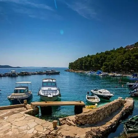 Appartement In With Sea View, Balcony, Air Conditioning, Wifi 5088-1 *